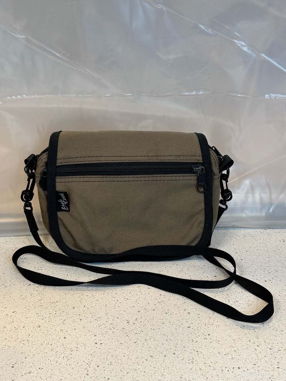 Eagle Creek Vintage Travel Crossbody Shoulder Bag
